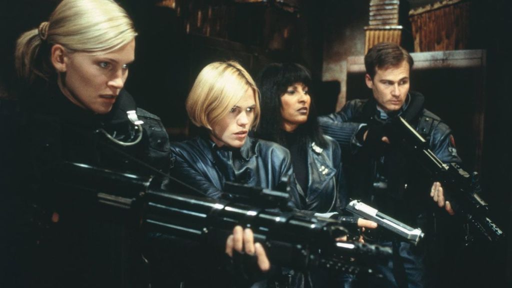 Ghost Of Mars (2001)