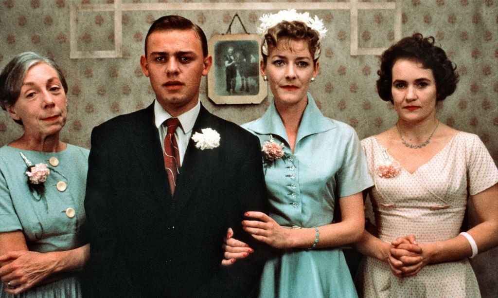 Distant Voices, Still Lives (1988)